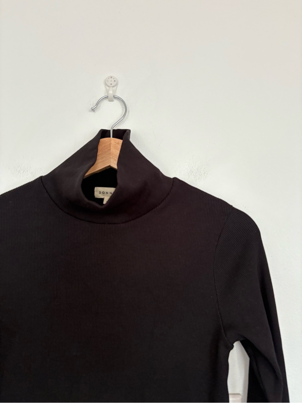 DONNI. || The Rib Turtleneck Mock Neck Long Sleeve Top Jet Black Medium - Picture 3 of 8